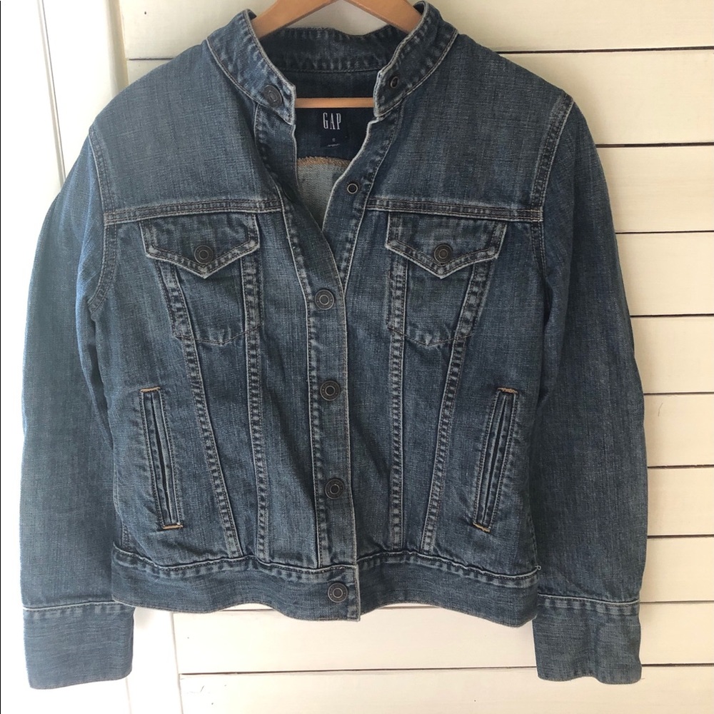 GAP size S  blue jean jacket